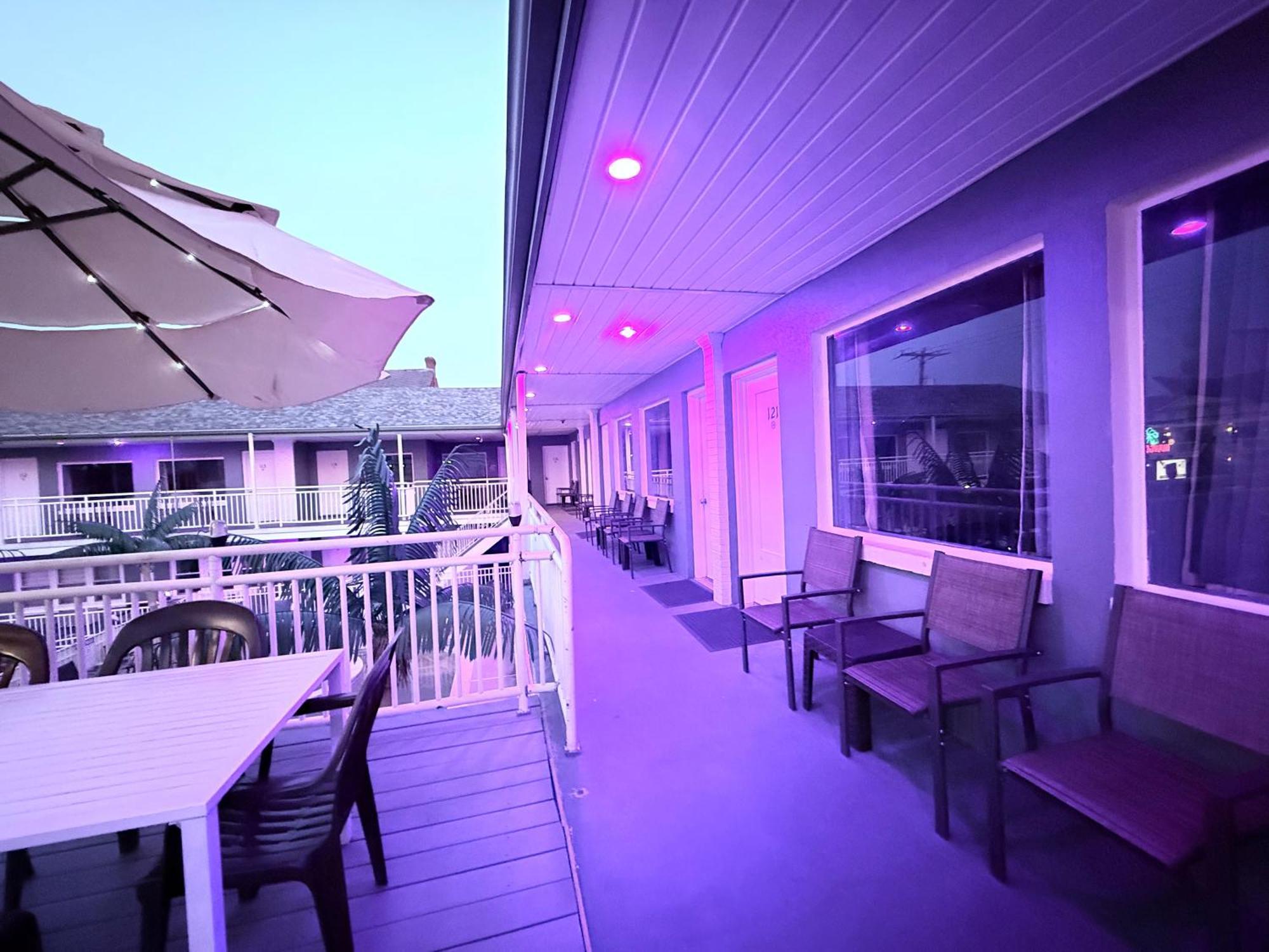 Motel Twilight Wildwood