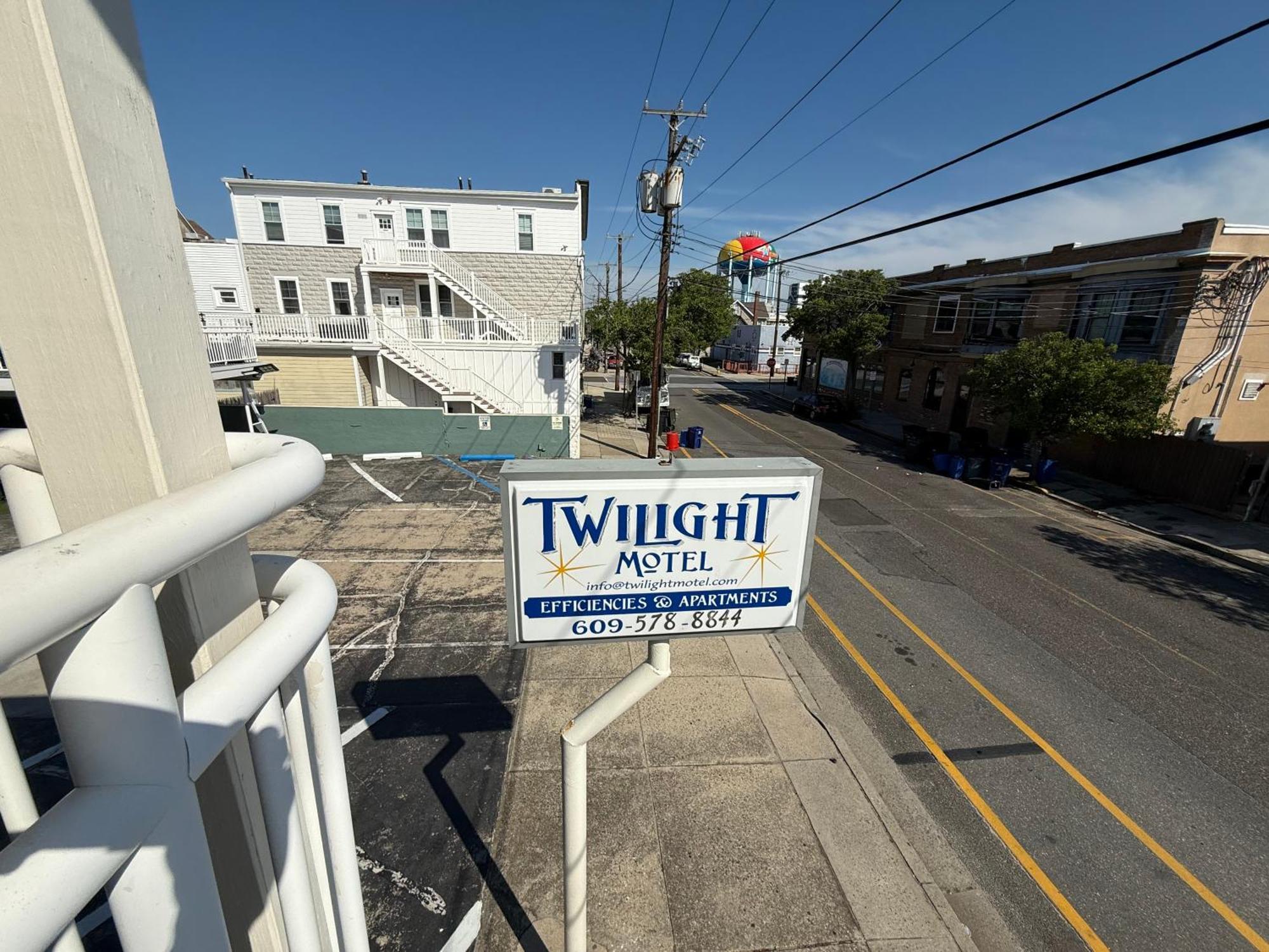 Motel Twilight